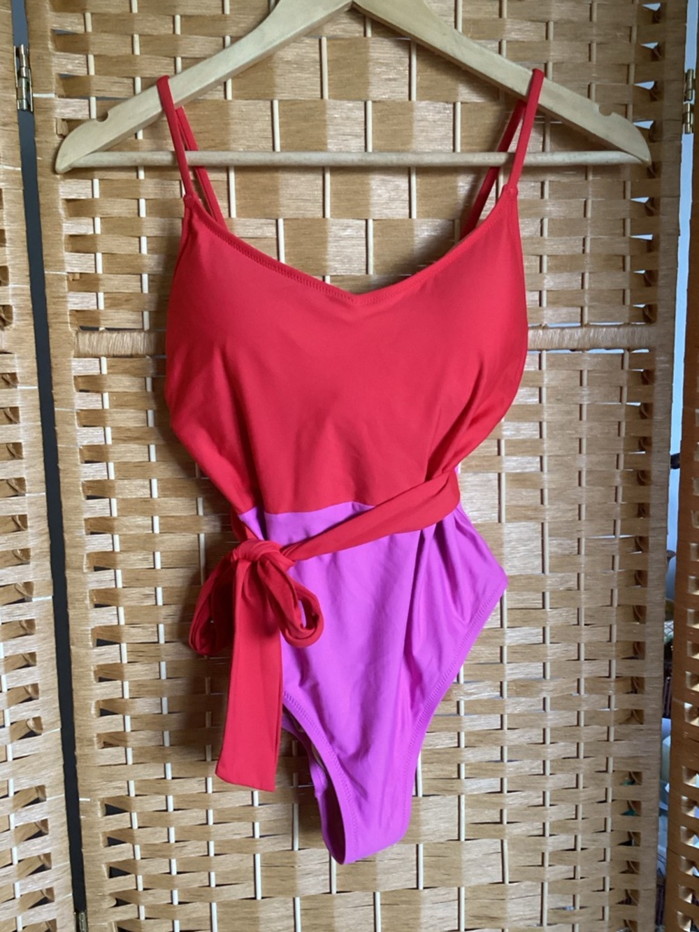 J. Crew color block belted swimsuit Sz 8 EUC one piece red / pink - Picture 4 of 8